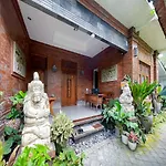Men Bebas Homestay Near Ubud Mitra Reddoorz
